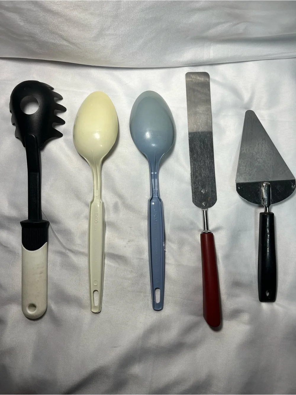 Vintage EKCO 5 Pc Kitchen Utensil Lot USA Stainless Nylon Spoons Pie Icing